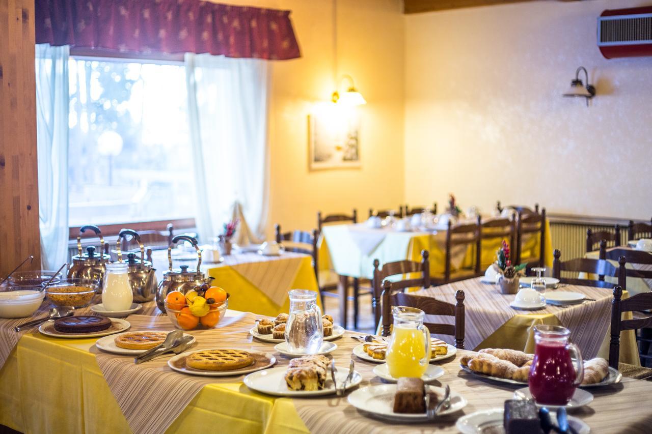 Royal Hotel Paolino Cavareno Zewnętrze zdjęcie