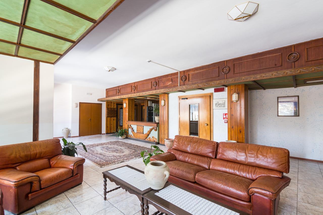 Royal Hotel Paolino Cavareno Zewnętrze zdjęcie