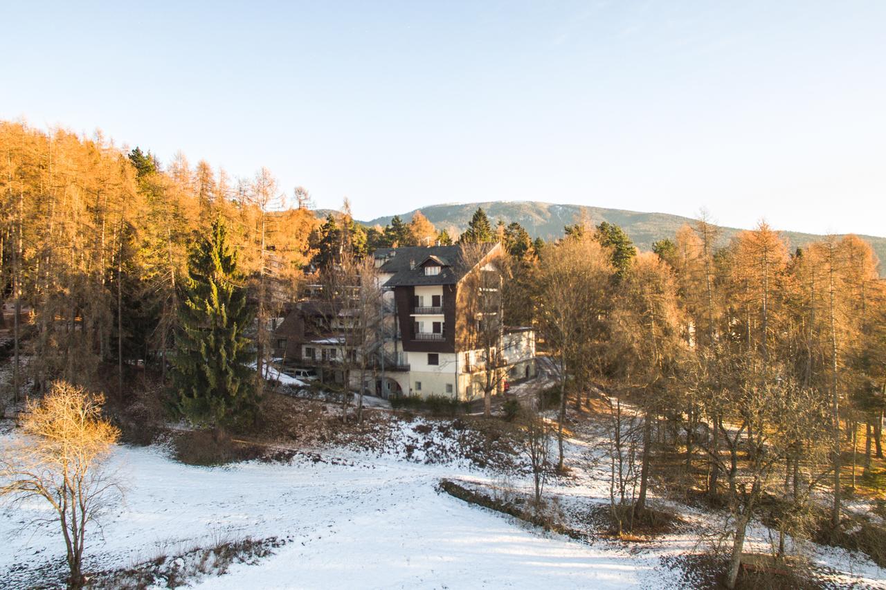 Royal Hotel Paolino Cavareno Zewnętrze zdjęcie